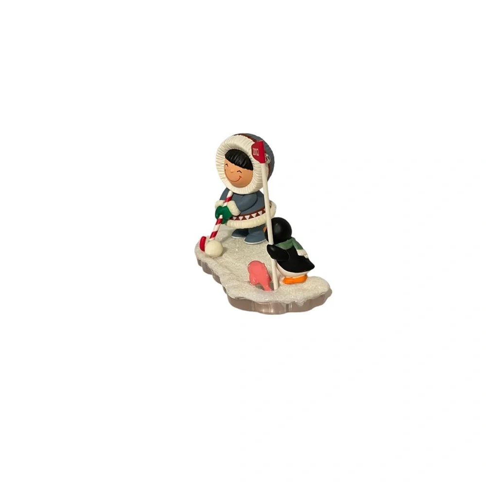 Hallmark 2012‎ Frosty Friends Christmas Ornament Eskimo & Penguin Golfing